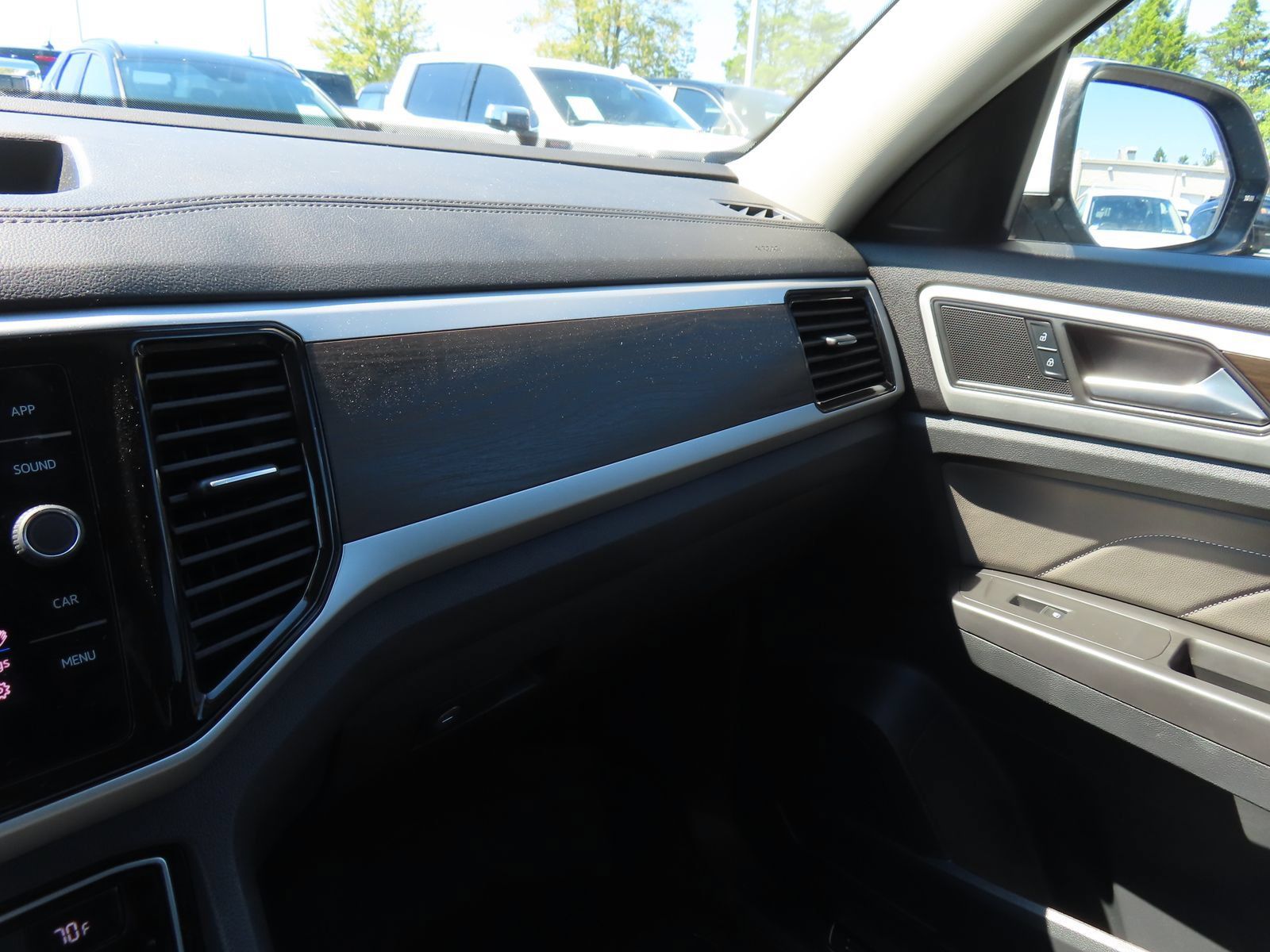 Used 2022 Volkswagen Atlas SE AWD/4WD image 22