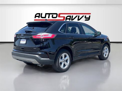 Used 2024 Ford Edge SEL image 7