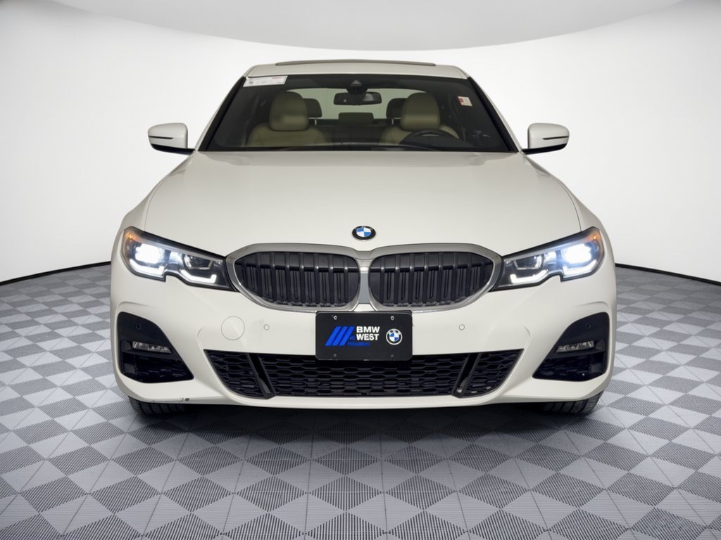 Used 2021 BMW 330i Sedan w/ M Sport Package RWD image 6