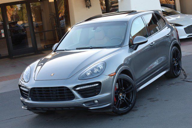 Porsche　Cayenne　ペダル　中古 No Reserve: 47k-Mile 2004 Porsche Cayenne Turbo for sale on BaT