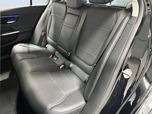 Used 2022 Mercedes-Benz C 300 4MATIC Sedan image 28