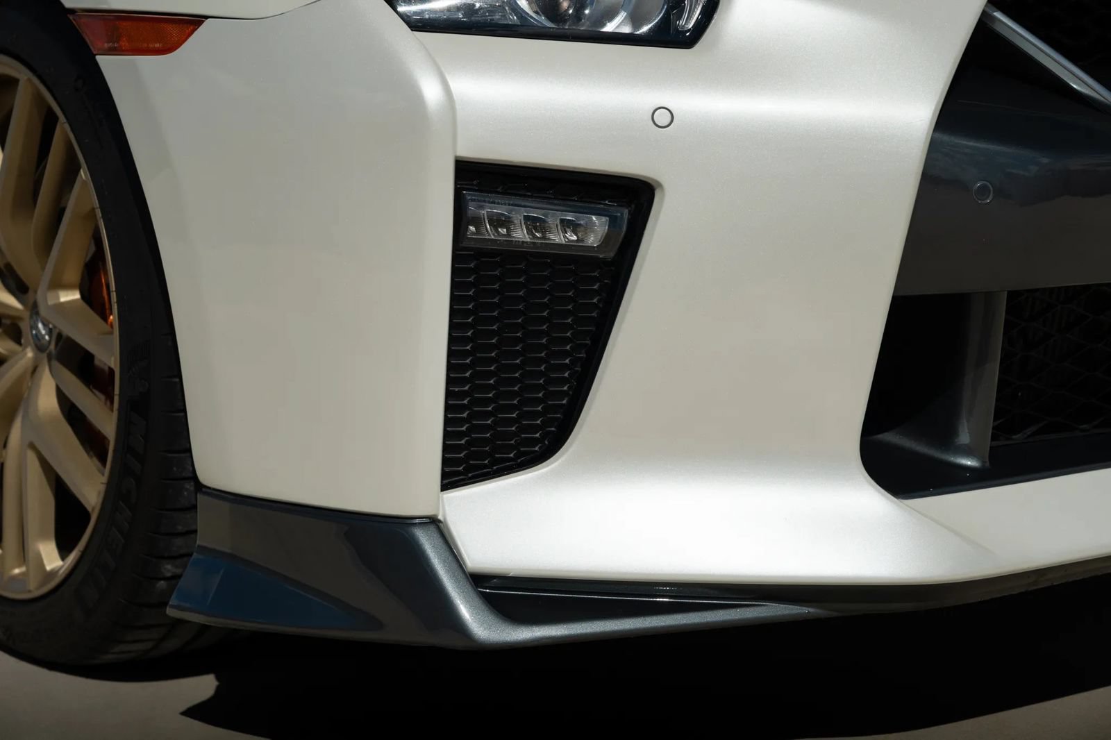 Used 2017 Nissan GT-R Premium w/ Premium Interior Package AWD/4WD image 96