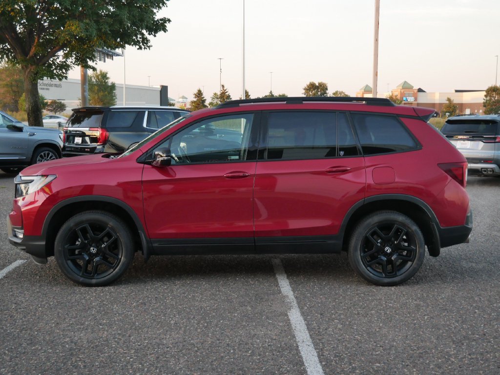 Used 2024 Honda Passport Black Edition image 6
