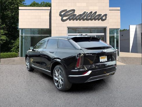 New 2026 Cadillac Optiq Luxury 1 image 3