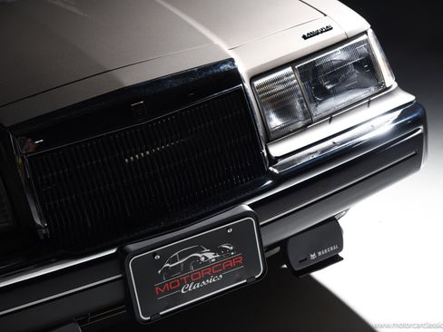 Used 1988 Lincoln Mark VII LSC RWD image 22