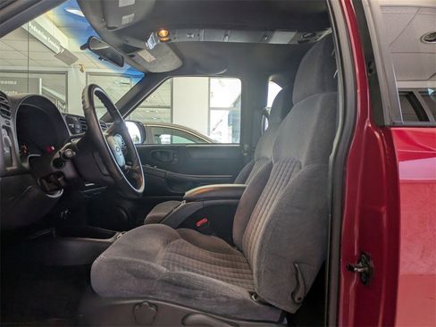 Used 2000 Chevrolet Blazer LS w/ LS Preferred Equipment Group image 12