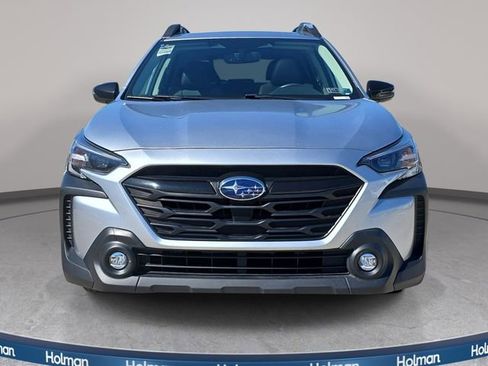Used 2025 Subaru Outback Onyx Edition AWD/4WD image 3