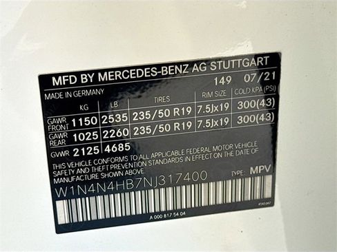 Certified 2022 Mercedes-Benz GLA 250 4MATIC w/ AMG Line image 33
