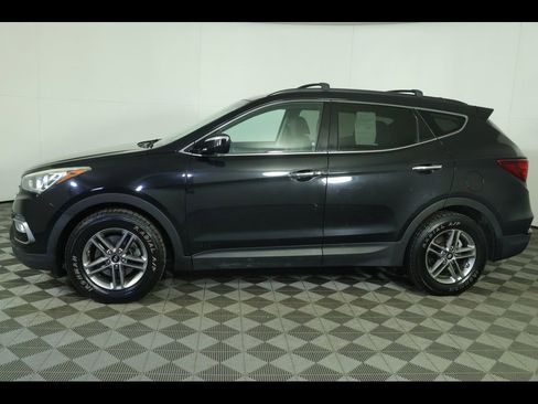 Used 2017 Hyundai Santa Fe Sport image 11
