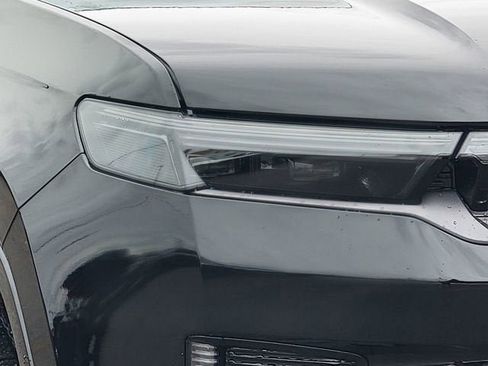 New 2026 Jeep Grand Wagoneer Limited w/ Premium Group II image 16