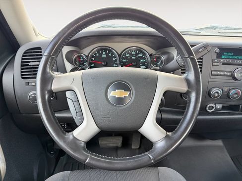 Used 2009 Chevrolet Silverado 2500 LT w/ Snow Plow Prep Package AWD/4WD image 23