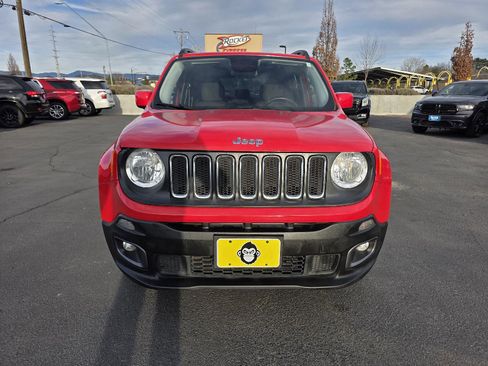 Used 2016 Jeep Renegade Latitude w/ Cold Weather Group image 2
