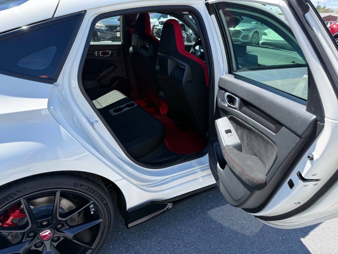 Used 2025 Honda Civic Type R image 13