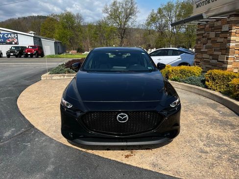 Used 2021 MAZDA MAZDA3 s FWD image 2