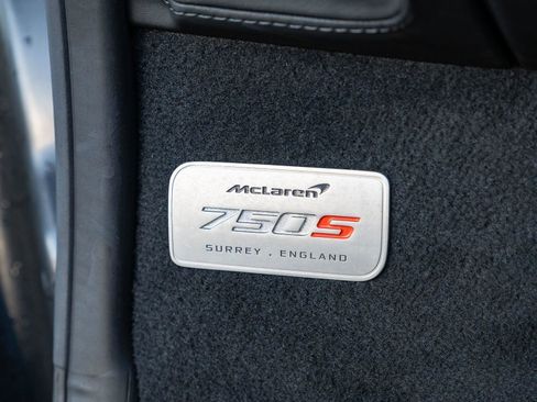 Used 2024 McLaren 750S Spider image 43