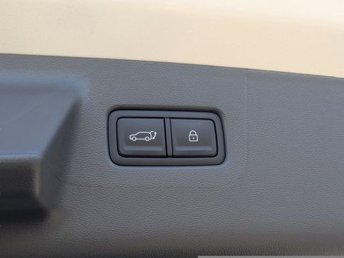 New 2026 Hyundai Santa Fe SE FWD image 11