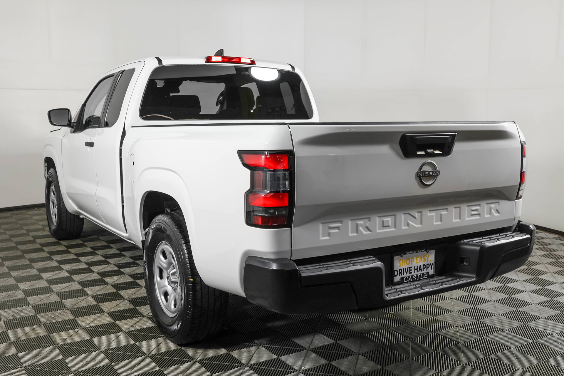 Used 2024 Nissan Frontier S w/ S Utility Package RWD image 17