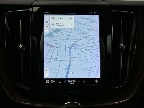 Used 2023 Volvo XC60 B5 Ultimate w/ Protection Package Premier image 15