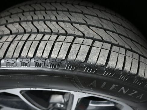 Used 2023 Chevrolet Tahoe RST w/ Luxury Package image 40