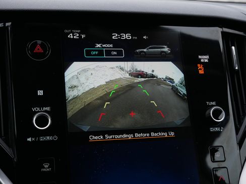 Used 2025 Subaru Outback Premium image 27