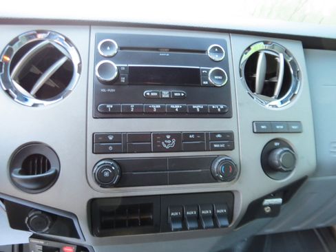 Used 2013 Ford F650 2WD Regular Cab Super Duty image 16