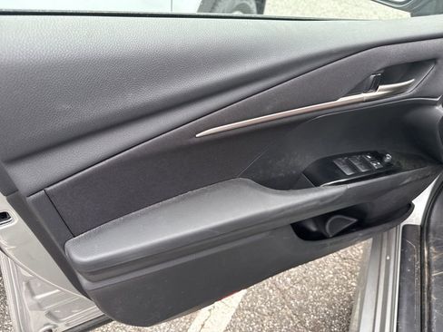 Used 2025 Toyota Camry LE image 12