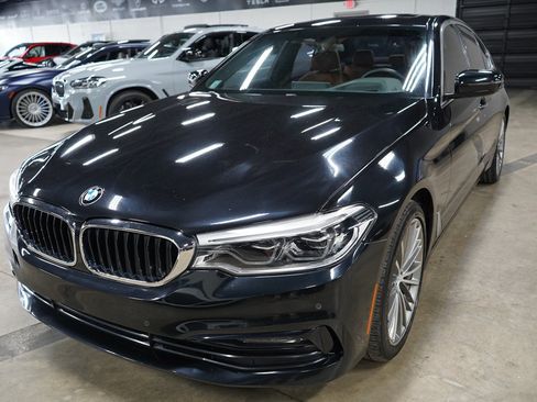Used 2017 BMW 540i RWD image 1