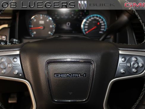 Used 2018 GMC Yukon Denali w/ Open Road Package image 25