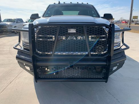 Used 2022 RAM 2500 Tradesman w/ Chrome Appearance Group image 7