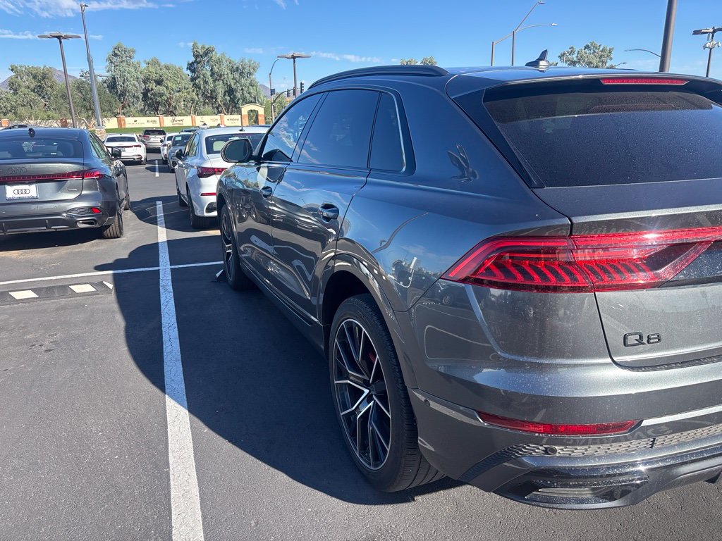 Used 2023 Audi Q8 Premium Plus AWD/4WD image 5