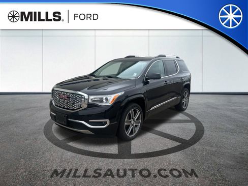 Used 2018 GMC Acadia Denali w/ Technology Package AWD/4WD image 1
