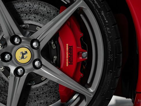 Used 2015 Ferrari 458 Italia Coupe RWD image 99