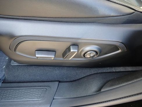 New 2025 Jeep Grand Cherokee L Laredo image 19