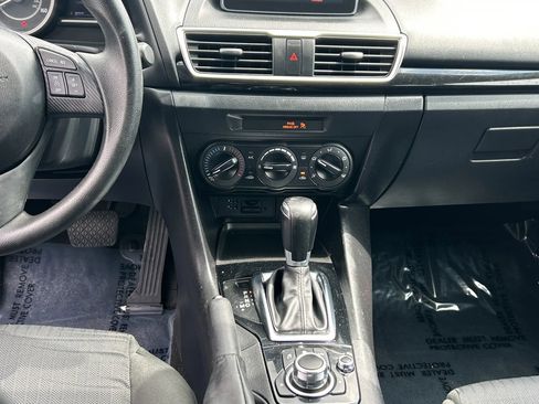 Used 2015 MAZDA MAZDA3 i Sport image 16