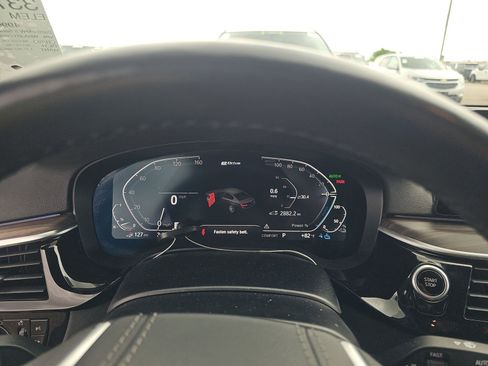 Used 2020 BMW 530e xDrive w/ Premium Package AWD/4WD image 2