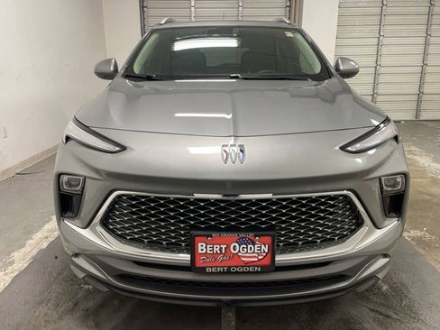 Used 2024 Buick Encore GX Avenir w/ Avenir Convenience Package image 7