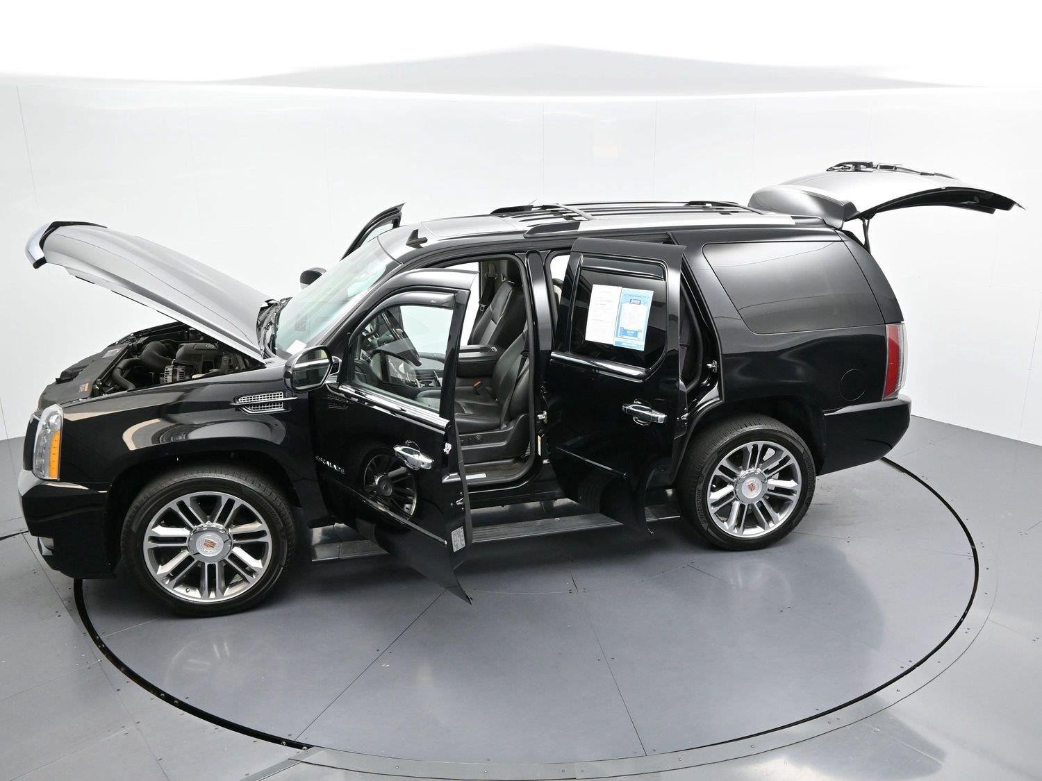 Used 2013 Cadillac Escalade Premium AWD/4WD image 48