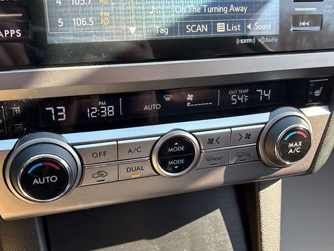 Used 2016 Subaru Legacy 3.6R Limited w/ Popular Package #4 image 16