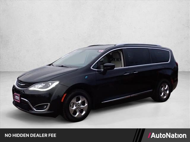 Used 2019 Chrysler Pacifica Touring-L FWD image 1