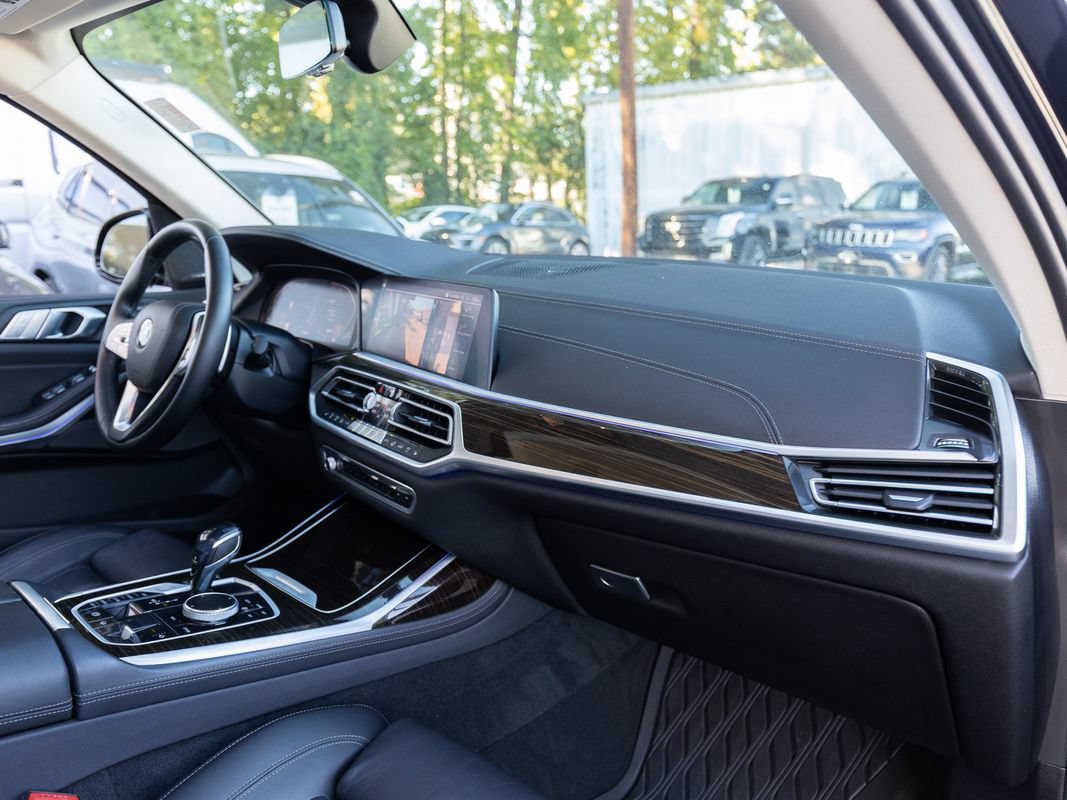 Used 2020 BMW X7 xDrive40i w/ Premium Package AWD/4WD image 24