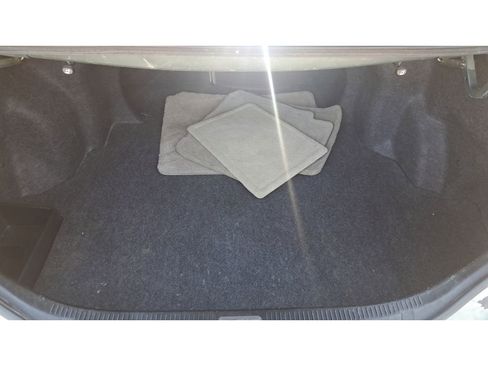 Used 2009 Toyota Camry LE image 9