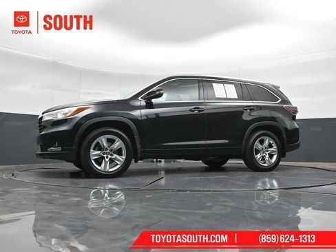 Used 2016 Toyota Highlander Limited AWD/4WD image 44