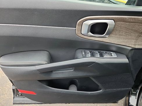 Certified 2022 Kia Sorento S image 13