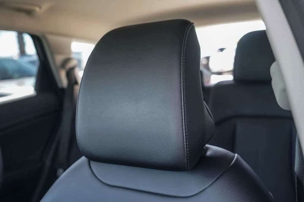 Used 2026 Kia Sportage EX FWD image 25
