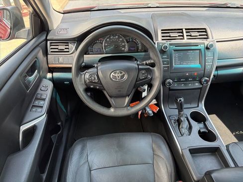 Used 2015 Toyota Camry LE FWD image 5