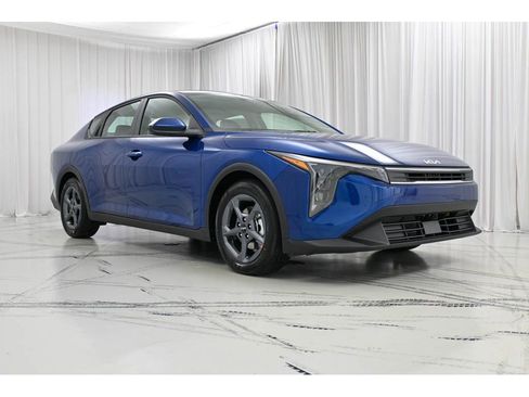 New 2025 Kia K4 image 2