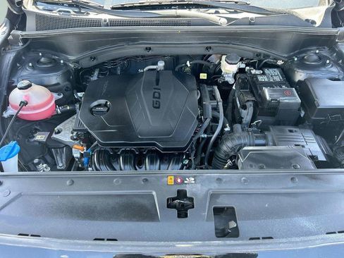 Used 2023 Hyundai Santa Fe SEL w/ Winter Weather Package image 17