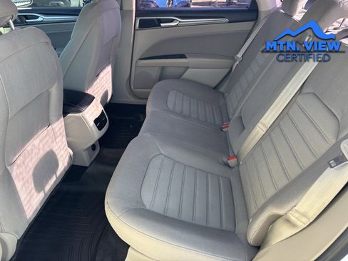 Used 2019 Ford Fusion SE image 20