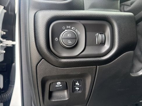 Used 2022 RAM 1500 Big Horn AWD/4WD image 14