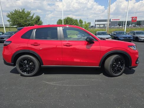 Used 2026 Honda HR-V Sport image 12